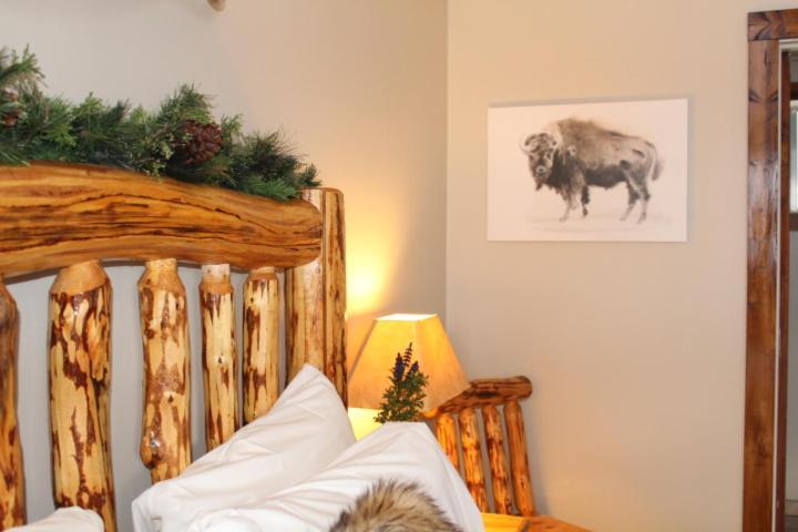 The Evergreen West Yellowstone Exteriör bild